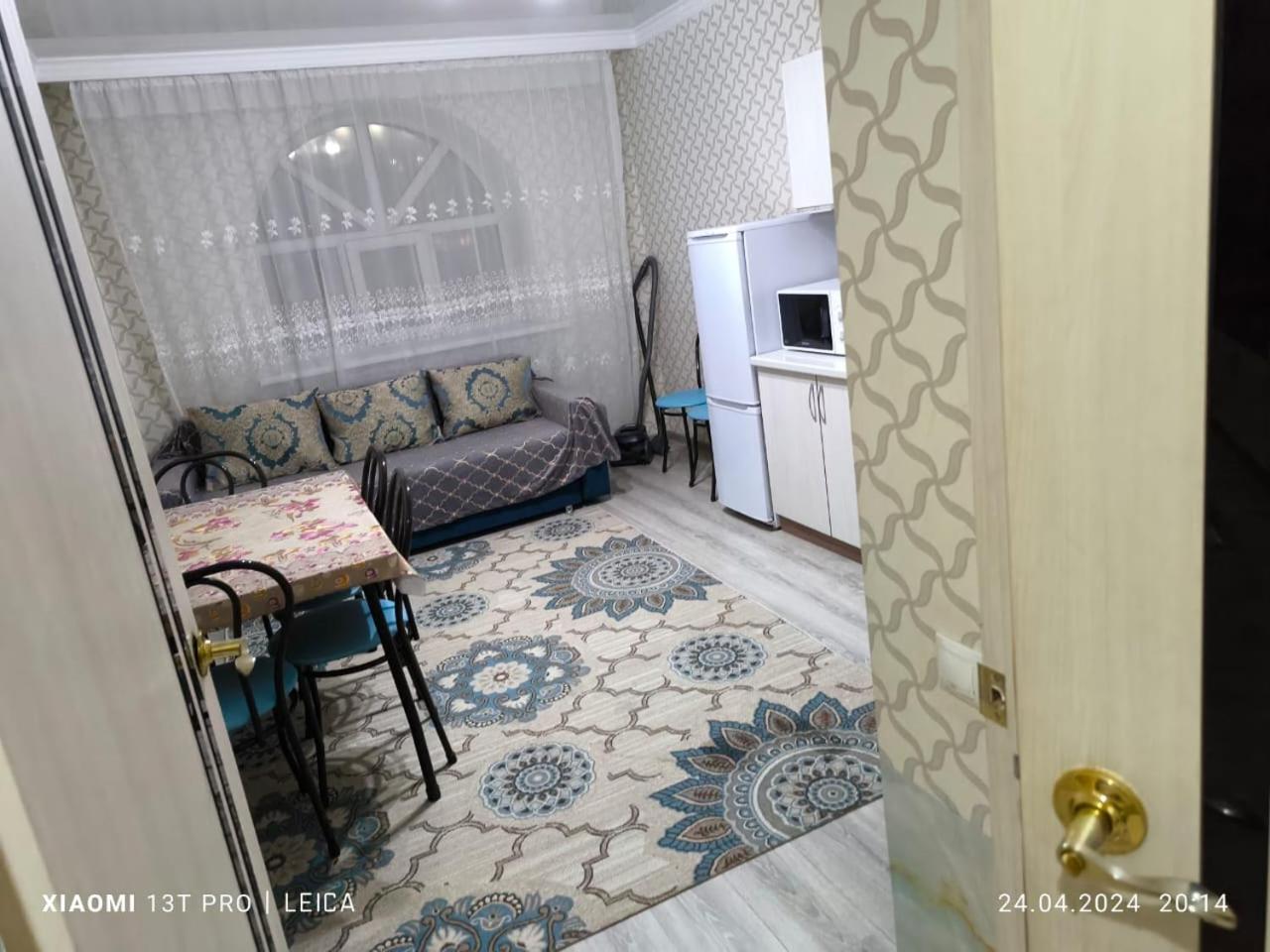 Уютная Квартира Комфорт Класса109 Appartement Astana Buitenkant foto